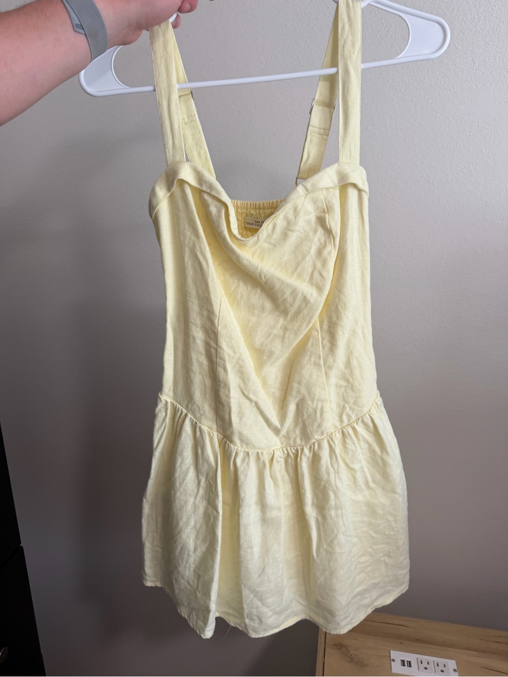 Abercrombie & Fitch Pale Yellow Mini Linen Skort